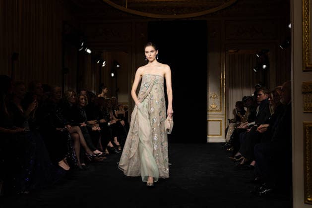 PFW Giorgio Armani Runway - Paris AJ A model presents a creation for Giorgio Armani Prive for Women s Haute Couture Spring Summer 2026 collection fashion show as part of the Paris Haute Couture Fashion Week, in Paris, on January 27, 2026. Photo by Alexis Jumeau ABACAPRESS.COM Paris France  Copyright: xJumeauxAlexis ABACAx
