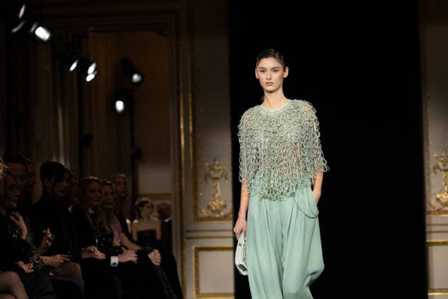 PFW Giorgio Armani Runway - Paris AJ A model presents a creation for Giorgio Armani Prive for Women s Haute Couture Spring Summer 2026 collection fashion show as part of the Paris Haute Couture Fashion Week, in Paris, on January 27, 2026. Photo by Alexis Jumeau ABACAPRESS.COM Paris France  Copyright: xJumeauxAlexis ABACAx