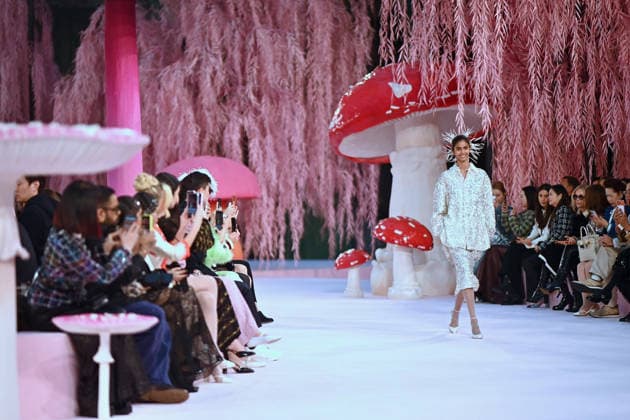 PFW - Chanel Runway Models walk the runway during the Chanel Haute Couture Week Spring Summer 2026 show as part of Paris Fashion Week on January 27, 2026 in Paris, France. Photo by Franck Castel ABACAPRESS.COM Paris France  Copyright: xCastelxFranck ABACAx