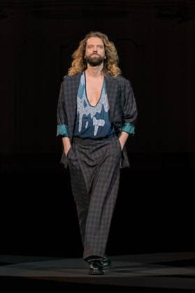 PFW - Julien Fournie Runway Model walks the runway during the Julien Fournie Haute Couture Spring Summer show as part of Paris Fashion Week on January 27, 2026 in Paris, France. Photo by Jana Call me J ABACA Paris Ile de France France  Copyright: xJanaxCallxmexJ ABACAx