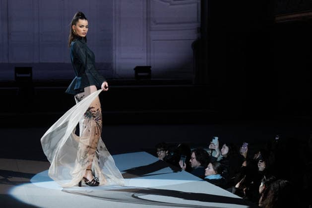 PFW - Julien Fournie Runway A model walks the runway during the Julien Fournie Haute Couture Week Spring Summer 2026 show as part of Paris Fashion Week on January 27, 2026 in Paris, France. Photo by Laurent Zabulon ABACAPRESS.COM Paris France  Copyright: xZabulonxLaurent ABACAx