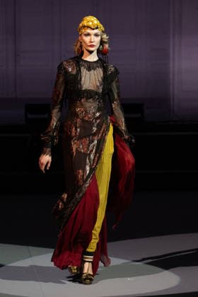 PFW - Julien Fournie Runway A model walks the runway during the Julien Fournie Haute Couture Week Spring Summer 2026 show as part of Paris Fashion Week on January 27, 2026 in Paris, France. Photo by Laurent Zabulon ABACAPRESS.COM Paris France  Copyright: xZabulonxLaurent ABACAx