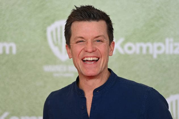 Benedikt Beni Weber Actor , single image,cropped single motif,portrait,portrait world premiere ACH DIESE LUECKE DIESE ENTSETZLICHE LUECKE on 27 01 20226 at Mathaeser Kino in Munich