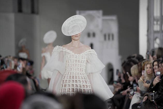 Illustration at Georges Chakra Haute Couture Spring Summer 2026 Collection fashion show, during Paris Fashion Week on january 27th 2026 Anne Sophie Guebey Bestimage Celebrities at Georges Chakra Haute Couture Spring Summer 2026 Collection fashion show, during Paris Fashion Week on january 27th 2026 Paris France  Copyright: xAnne-SophiexGuebeyx xBestimagexAnne-SophiexGuebeyx xBestimagex