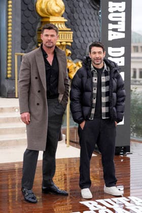 Chris Hemsworth Presents Escape Route Film in Madrid Actor Chris Hemsworth and director Bart Layton attend the Ruta De Escape (Crime 101) photocall. January 27, 2026. Photo by Acero AlterPhotos ABACAPRESS.COM Madrid Spain  Copyright: xAcero AlterPhotos ABACAx