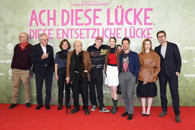 Joachim Meyerhoff, Friedrich von Thun, Victoria Trauttmansdorff, Nikolaus Paryla, Bruno Alexander, Katharina Stark, Tom Schilling, Karoline Herfurth and Simon Verhoeven at the premiere of the film Ach, diese Lücke, diese entsetzliche Lücke at Mathäser Filmpalast Munich, 27 01 2026 Foto:xN.xKolinzx xFuturexImagex luecke_6137