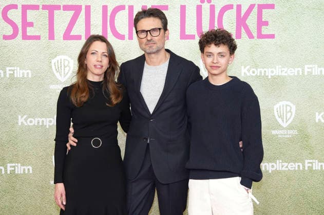 Nina Verhoeven, Simon Verhoeven and David Verhoeven at the premiere of the movie Oh, this gap, this horrible gap at the Mathäser Filmpalast Munich, 27 01 2026 Foto:xN.xKolinzx xFuturexImagex luecke_6140