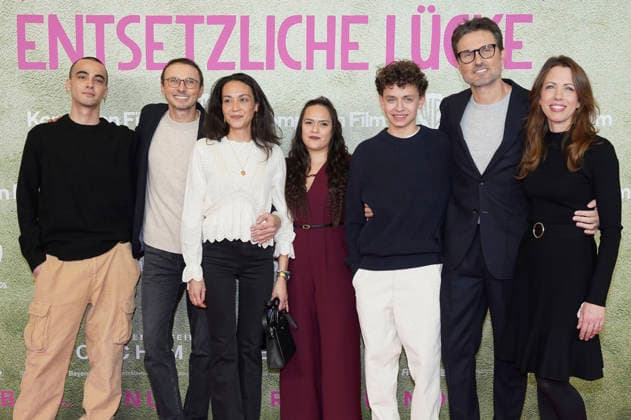 Patrice Verhoeven, Luca Verhoeven, Stephanie Verhoeven, guest, David Verhoeven, Simon Verhoeven and Nina Verhoeven at the premiere of the movie Oh, this gap, this horrible gap at Mathäser Filmpalast Munich, 27 01 2026 Foto:xN.xKolinzx xFuturexImagex luecke_6143