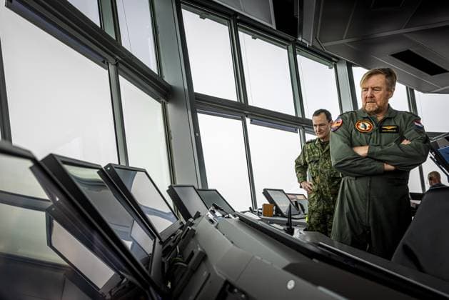 Schiphol, The Netherlands, 2026-01-28 10:21:09 SCHIPHOL, January 28, 2026, Schiphol. King Willem-Alexander during a visit to a Royal Netherlands Air Force exercise at Schiphol. During this training, the air force practices how to conduct military aircraft movements safely and responsibly from a civilian airport. PHOTO: NLBeeld POOL Patrick van Katwijk Credit: NL Beeld Patrick van Emst  Copyright: xx x