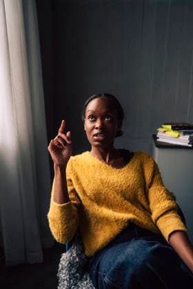 Female tech professional discussing while working in office Sweden, Stockholm, model released, property released Copyright: xMaskotx , MA123177 MA123177