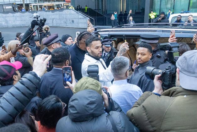 Singer Chris Brown appears in London court over alleged nightclub assault LONDON, UNITED KINGDOM - JANUARY 28: American R&amp;B singer Chris Brown leaves the Southwark Crown Court in London, United Kingdom, on January 28, 2026. The 36-year-old musician appeared for a brief pre-trial hearing regarding an alleged assault at a nightclub in February 2023. Ilyas Tayfun Salci Anadolu London United Kingdom. Editorial use only. Please get in touch for any other usage.  Copyright: x2026xAnadoluxIlyasxTayfunxSalcix