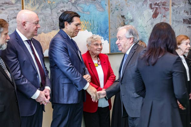 January 27, 2026, New York, New York, USA: UN Secretary-General ANTONIO GUTERRES and Israeli Permanent Ambassador, DANNY DANON, shake hands ahead of a General Assembly meeting marking the UN International Day of Commemoration in Memory of the Victims of the Holocaust at UNHQ. New York USA - ZUMAo116 20260127_znp_o116_062 Copyright: xBiancaxOterox