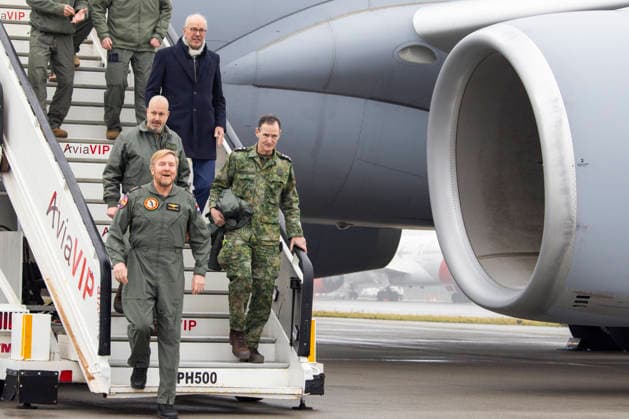 28-01-2026 Schiphol King Willem-Alexander visited a Royal Netherlands Air Force exercise at Schiphol Airport. During this training, the air force practiced how military aircraft movements can be conducted safely and responsibly from a civilian airport. Â  Copyright: xPPEx