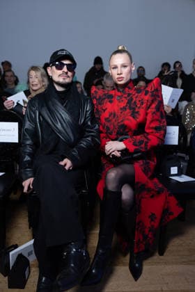 Pablo Patane, Maren Tschinkel au Front Row au défilé Franck Sorbier, Collection Haute Couture Printemps Eté 2026 lors de la Fashion Week de Paris PFW au Pavillon Wagram, à Paris, France, le 28 janvier 2026 Julien Sarkissian Bestimage Front Row Franck Sorbier Haute Couture Spring Summer 2026 show as part of Paris Fashion Week on January 28, 2026 in Paris, France Paris France  Copyright: xJulienxSarkissianx xBestimagexJulienxSarkissianx xBestimagex