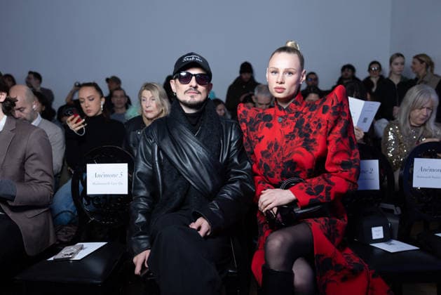 Pablo Patane, Maren Tschinkel au Front Row au défilé Franck Sorbier, Collection Haute Couture Printemps Eté 2026 lors de la Fashion Week de Paris PFW au Pavillon Wagram, à Paris, France, le 28 janvier 2026 Julien Sarkissian Bestimage Front Row Franck Sorbier Haute Couture Spring Summer 2026 show as part of Paris Fashion Week on January 28, 2026 in Paris, France Paris France  Copyright: xJulienxSarkissianx xBestimagexJulienxSarkissianx xBestimagex