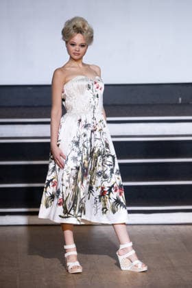 PFW - Franck Sorbier Runway A model walks the runway during the Franck Sorbier Haute Couture Week Spring Summer 2026 show as part of Paris Fashion Week on January 27, 2026 in Paris, France. Photo by Laurent Zabulon ABACAPRESS.COM Paris France  Copyright: xZabulonxLaurent ABACAx