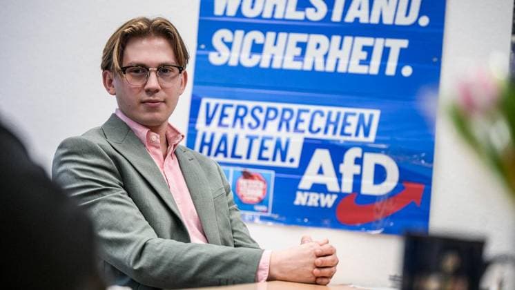 Leon Biallawons, AfD, in Bochum FOR EDITORIAL PURPOSES ONLY EDITORIAL USE ONLY p Leon Biallawons speaks on Wednesday, January 28, 2026 in Bochum Meeting with Leon Biallawons A young right-wing radical wants to gain influence in the AfD in Bochum How dangerous is he Copyright SvenjaxHanusch Copyright: SvenjaxHanusch doc84bxjacvjpz61iy1pmy ,EDITORIAL USE ONLY Copyright: SvenjaxHanusch