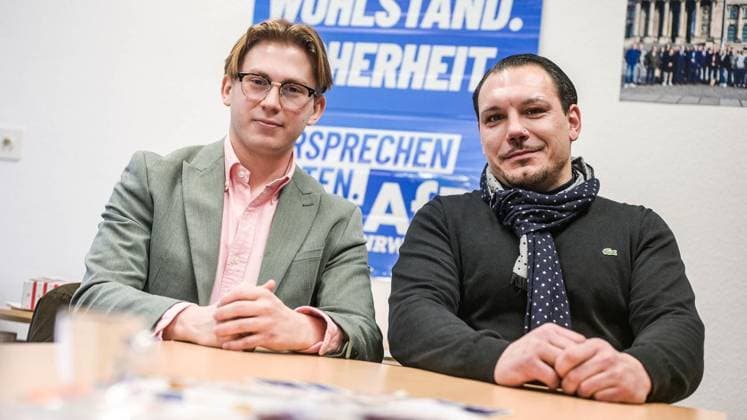Leon Biallawons, AfD, in Bochum FOR EDITORIAL PURPOSES ONLY EDITORIAL USE ONLY p Leon Biallawons and Cedric Sontowski speak on Wednesday, January 28, 2026 in Bochum Meeting with Leon Biallawons A young right-wing extremist wants to gain influence in the Bochum AfD How dangerous is he Copyright SvenjaxHanusch Copyright: SvenjaxHanusch doc84bxjbt7z7849ue27ug ,EDITORIAL USE ONLY Copyright: SvenjaxHanusch