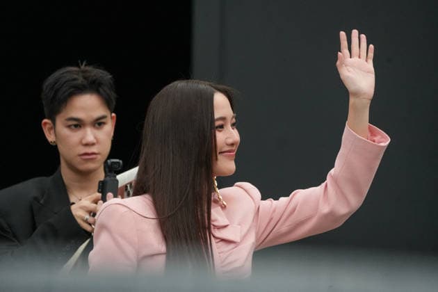 Sarocha Chamkimha Freen arrives at the Valentino fashion show as part of Haute Couture Spring Summer 2026 on January 28, 2026 in Paris, France Paris France PFW , le 28 janvier 2026 Anne Sophie Guebey Bestimage Sarocha Chamkimha Freen arrives at the Valentino fashion show as part of Haute Couture Spring Summer 2026 on January 28, 2026 in Paris, France Paris France  Copyright: xAnne-SophiexGuebeyx xBestimagexAnne-SophiexGuebeyx xBestimagex