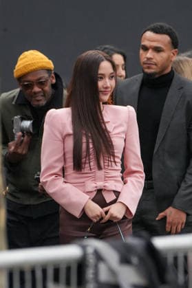 Sarocha Chamkimha Freen arrives at the Valentino fashion show as part of Haute Couture Spring Summer 2026 on January 28, 2026 in Paris, France Paris France PFW , le 28 janvier 2026 Anne Sophie Guebey Bestimage Sarocha Chamkimha Freen arrives at the Valentino fashion show as part of Haute Couture Spring Summer 2026 on January 28, 2026 in Paris, France Paris France  Copyright: xAnne-SophiexGuebeyx xBestimagexAnne-SophiexGuebeyx xBestimagex