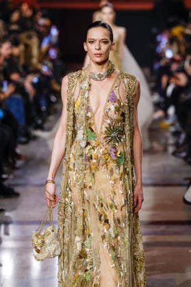 Élise Crombez Elie Saab Haute Couture Spring Summer 2026 show as part of Paris Fashion Week PFW at Musée Rodin, Paris, France, January 28, 2026 Bestimage Runway Elie Saab Haute Couture Week Spring Summer 2026 show as part of Paris Fashion Week on January 28, 2026 in Paris, France Paris France  Copyright: xAgencex xBestimagexAgencex xBestimagex