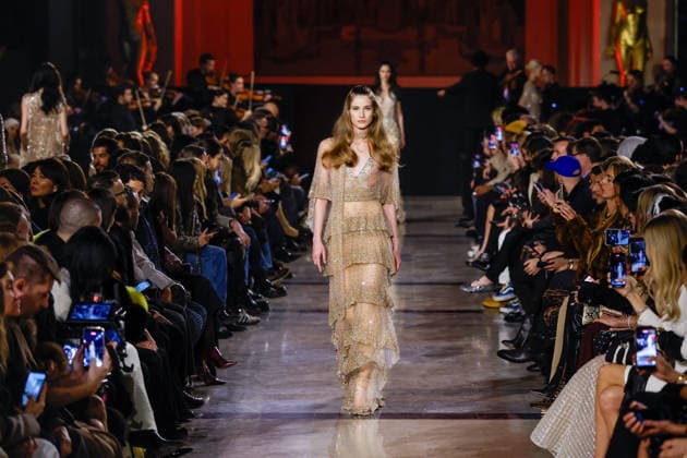 Elie Saab Haute Couture Spring Summer 2026 show as part of Paris Fashion Week PFW at the Rodin Museum, Paris, France, January 28, 2026 Bestimage Runway Elie Saab Haute Couture Week Spring Summer 2026 show as part of Paris Fashion Week on January 28, 2026 in Paris, France Paris France  Copyright: xAgencex xBestimagexAgencex xBestimagex