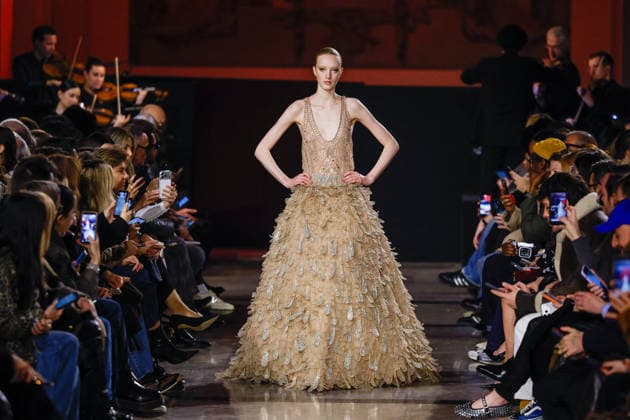 Elie Saab Haute Couture Spring Summer 2026 show as part of Paris Fashion Week PFW at the Rodin Museum, Paris, France, January 28, 2026 Bestimage Runway Elie Saab Haute Couture Week Spring Summer 2026 show as part of Paris Fashion Week on January 28, 2026 in Paris, France Paris France  Copyright: xAgencex xBestimagexAgencex xBestimagex