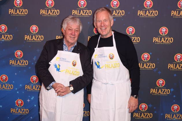 Hamburg Rolf Zuckowski and Johannes B Kerner wait tables for a good cause, charity evening at the Cornelia Poletto PALAZZO Stars swap the microphone for the tray, the stage for the Spiegelpalast Hamburg, 28 1 2026, the net proceeds of the evening go to the Lufthafen in the Altona childrens hospital AKK