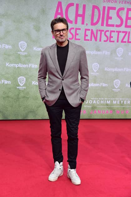 Berlin PREMIERE, ACH DIESE LÜCKE Simon Verhoeven Arrival at Berlin PREMIERE, by Simon Verhoeven, oh this gap, this horrible gap in Berlin on 28 01 2026 Photopress Mueller