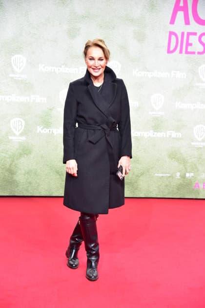 Berlin PREMIERE, ACH DIESE LÜCKE Caroline Beil Arrival at the Berlin PREMIERE, by Simon Verhoeven, oh this gap, this horrible gap in Berlin on 28 01 2026 Photopress Mueller