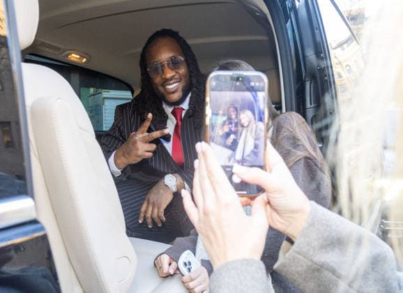 January 28, 2026, London, England, United Kingdom: OMOLOLU AKINLOLU leaves Southwark Crown Court, south London, where he is charged alongside R&B singer Chris Brown over an alleged assault in a London nightclub. The pair are accused of causing grievous bodily harm to Abraham Diaw in February 2023 London United Kingdom - ZUMAs262 20260128_zip_s262_004 Copyright: xTayfunxSalcix