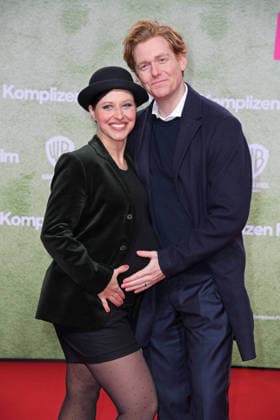 Nadja Jo Klapper with husband Johannes Heinrichs at the premiere of ACH, DIESE LÜCKE, DIESE ENTSETZLICHE LÜCKE at the Zoo Palast in Berlin on 28 01 2026