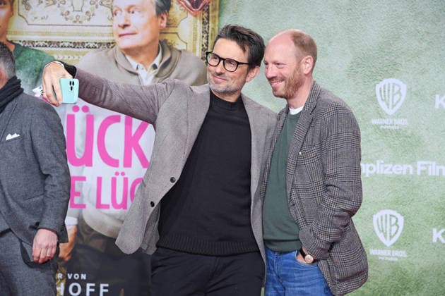 Simon Verhoeven, Johann von Buelow at the premiere of ACH, DIESE LÜCKE, DIESE ENTSETZLICHE LÜCKE at the Zoo Palast in Berlin on 28 01 2026