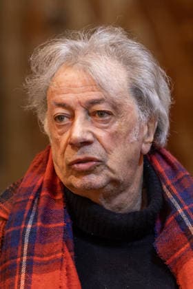 Memorial Mass for Late French Actress Brigitte Bardot - Paris French singer Herve Vilard during a memorial mass for late French actress Brigitte Bardot at Saint-Roch church in Paris, France on January 28, 2026. Photo by Nasser Berzane ABACAPRESS.COM Paris France  Copyright: xBerzanexNasser ABACAx