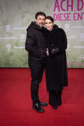 Premiere ACH, DIESE LÜCKE, DIESE ENTSETZLICHE LÜCKE Anja Kling with boyfriend Oliver Haas Premiere of ACH, DIESE LÜCKE, DIESE ENTSETZLICHE LÜCKE at Zoo Palast Berlin Copyright: xEventpressxFuhrx
