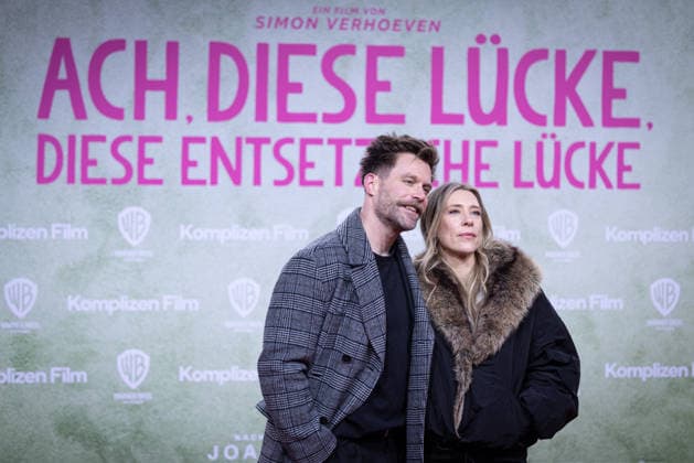 Premiere ACH, DIESE LÜCKE, DIESE ENTSETZLICHE LÜCKE Ken Duken with wife Marisa Leonie Bach Premiere of ACH, DIESE LÜCKE, DIESE ENTSETZLICHE LÜCKE at Zoo Palast Berlin Copyright: xEventpressxFuhrx