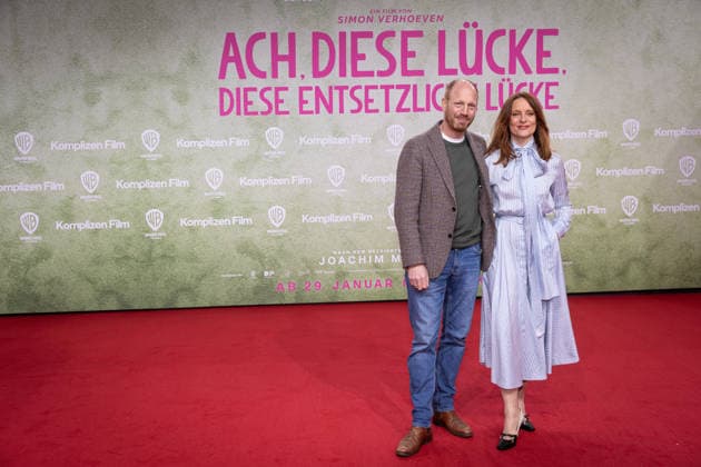 Premiere ACH, DIESE LÜCKE, DIESE ENTSETZLICHE LÜCKE Anne Ratte Polle and Johann von Bülow Premiere of ACH, DIESE LÜCKE, DIESE ENTSETZLICHE LÜCKE at Zoo Palast Berlin Copyright: xEventpressxFuhrx