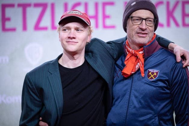 Premiere ACH, DIESE LÜCKE, DIESE ENTSETZLICHE LÜCKE Novelist Joachim Meyerhoff Bruno Alexander Premiere of ACH, DIESE LÜCKE, DIESE ENTSETZLICHE LÜCKE at Zoo Palast Berlin Copyright: xEventpressxFuhrx
