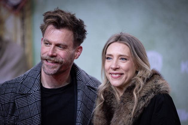 Premiere ACH, DIESE LÜCKE, DIESE ENTSETZLICHE LÜCKE Ken Duken with wife Marisa Leonie Bach Premiere of ACH, DIESE LÜCKE, DIESE ENTSETZLICHE LÜCKE at Zoo Palast Berlin Copyright: xEventpressxFuhrx