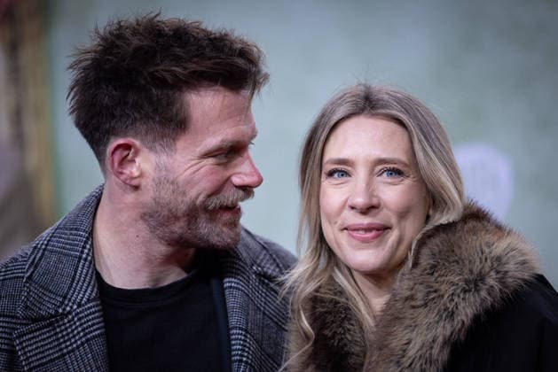 Premiere ACH, DIESE LÜCKE, DIESE ENTSETZLICHE LÜCKE Ken Duken with wife Marisa Leonie Bach Premiere of ACH, DIESE LÜCKE, DIESE ENTSETZLICHE LÜCKE at Zoo Palast Berlin Copyright: xEventpressxFuhrx