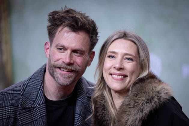 Premiere ACH, DIESE LÜCKE, DIESE ENTSETZLICHE LÜCKE Ken Duken with wife Marisa Leonie Bach Premiere of ACH, DIESE LÜCKE, DIESE ENTSETZLICHE LÜCKE at Zoo Palast Berlin Copyright: xEventpressxFuhrx