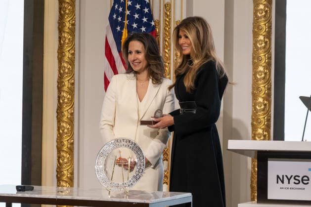 First Lady Melania Trump rings opening bell of New York Stock Exchange (NEW) First Lady Melania Trump rings opening bell of New York Stock Exchange. January 28, 2026, New York, New York, USA: (L-R) Lynn Martin and Melania Trump attend a First Lady Melania Trump Rings New York Stock Exchange Opening Bell To Celebrate Upcoming Film "Melania" event at New York Stock Exchange on January 28, 2026 in New York City. (Credit: M10s TheNews2) (Foto: M10s Thenews2 imago images) First Lady Melania Trump rings opening bell of New York Stock Exchange  Copyright: xRonxAdarx