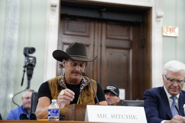 January 28, 2026, Washington, District Of Columbia, USA: Entertainer Kid Rock (Robert Ritchie), testifies before the United States Senate Committee on Commerce, Science, and Transportation, Subcommittee on Consumer Protection, Technology, and Data Privacy hearing Examining the Impact of Ticket Sales Practices and Bot Resales on Concert Fans Russell Senate Office Building on Capitol Hill in Washington, DC, USA, on Wednesday, January 28, 2026 Washington USA - ZUMAs152 20260128_faa_s152_118 Copyright: xAndrewxThomasx
