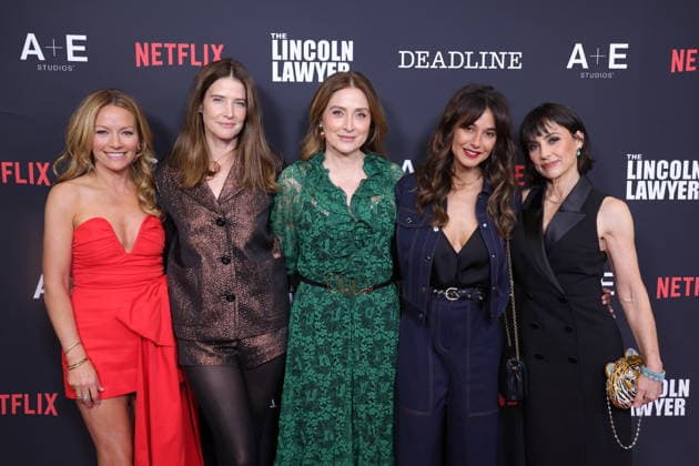 LOS ANGELES, CALIFORNIA - JANUARY 28: Emmanuelle Chriqui, Constance Zimmer & Cobie Smulders at the Season 4 Premiere of the NetflixÃ¢â‚¬â ¢s hit series The Lincoln Lawyer on January 28, 2026 Credit: USA - ZUMAa123 20260129_zaa_a123_070 Copyright: xAdMediax