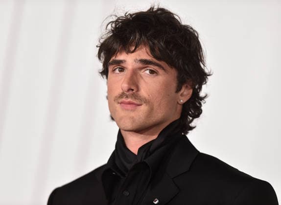 ˜Wuthering Heights™ World Premiere Jacob Elordi arriving to the ˜Wuthering Heights™ World Premiere at TCL Chinese Theatre on January 28, 2026 in Hollywood, CA. Hollywood TCL Chinese Theatre California USA Copyright: xLISAxOConnor AFF-USA.comx