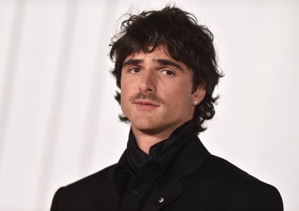 ˜Wuthering Heights™ World Premiere Jacob Elordi arriving to the ˜Wuthering Heights™ World Premiere at TCL Chinese Theatre on January 28, 2026 in Hollywood, CA. Hollywood TCL Chinese Theatre California USA Copyright: xLISAxOConnor AFF-USA.comx