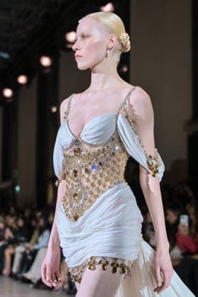PFW - Zuhair Murad Runway Model walks the runway during the Zuhair Murad Haute Couture Spring Summer show as part of Paris Fashion Week on January 28, 2026 in Paris, France. Photo by Jana Call me J ABACAPRESS.COM Paris Ile de France France  Copyright: xJanaxCallxmexJ ABACAx