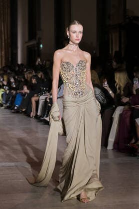 PFW - Zuhair Murad Runway Model walks the runway during the Zuhair Murad Haute Couture Spring Summer show as part of Paris Fashion Week on January 28, 2026 in Paris, France. Photo by Jana Call me J ABACAPRESS.COM Paris Ile de France France  Copyright: xJanaxCallxmexJ ABACAx