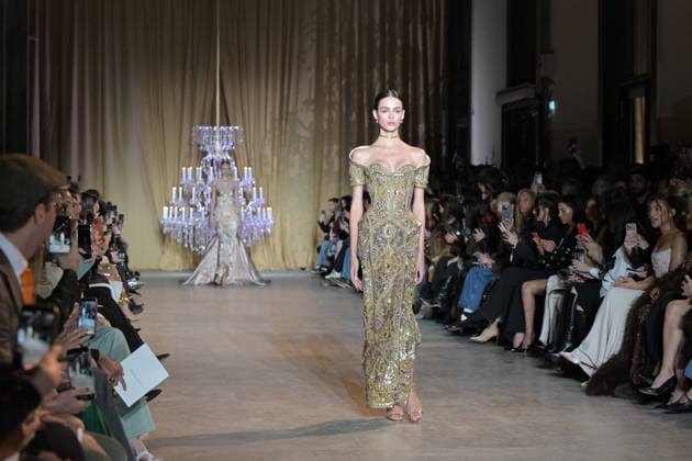 PFW - Zuhair Murad Runway Model walks the runway during the Zuhair Murad Haute Couture Spring Summer show as part of Paris Fashion Week on January 28, 2026 in Paris, France. Photo by Jana Call me J ABACAPRESS.COM Paris Ile de France France  Copyright: xJanaxCallxmexJ ABACAx