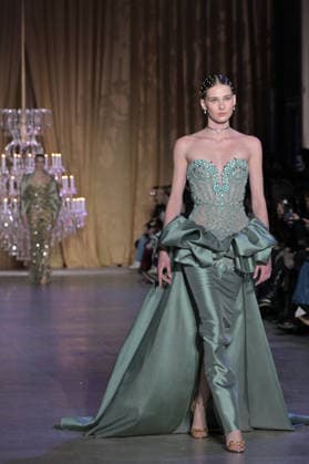 PFW - Zuhair Murad Runway Model walks the runway during the Zuhair Murad Haute Couture Spring Summer show as part of Paris Fashion Week on January 28, 2026 in Paris, France. Photo by Jana Call me J ABACAPRESS.COM Paris Ile de France France  Copyright: xJanaxCallxmexJ ABACAx